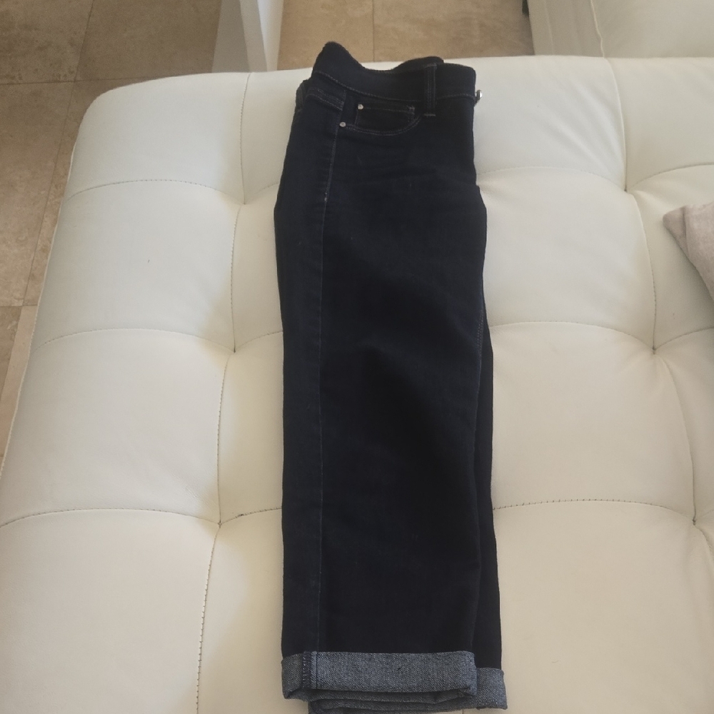 White House Black Market Women's Dark Navy Straight Leg Capris